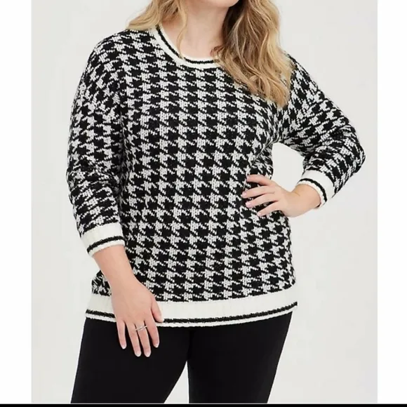 🆕️ Torrid Houndstooth Pullover Crewneck Extra Soft Sweater 3 3x 22/24 NWT