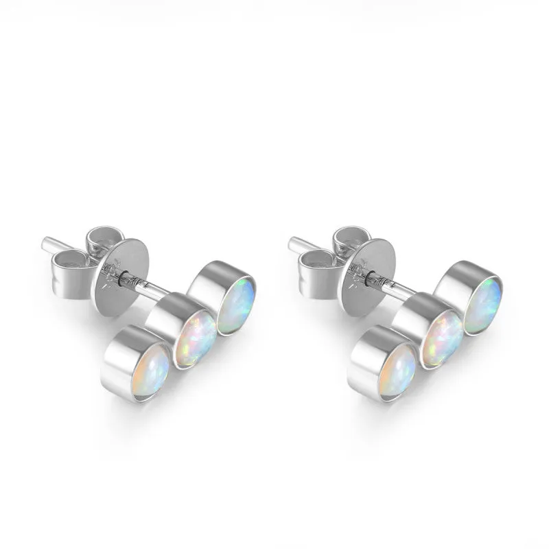 14K Solid Gold Round Cut Stud Earring Exclusively Handcrafted 0.724 Carat Opal