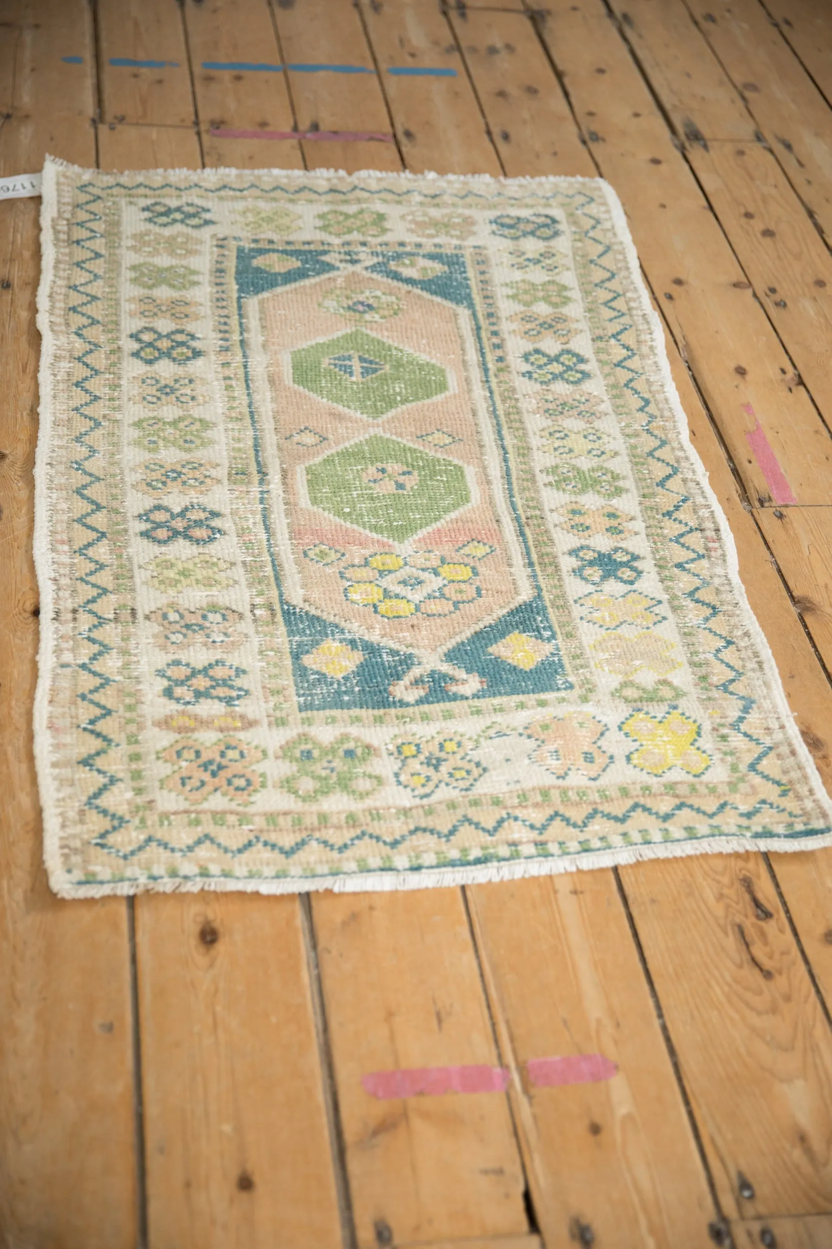 2.5x4 Vintage Distressed Oushak Rug