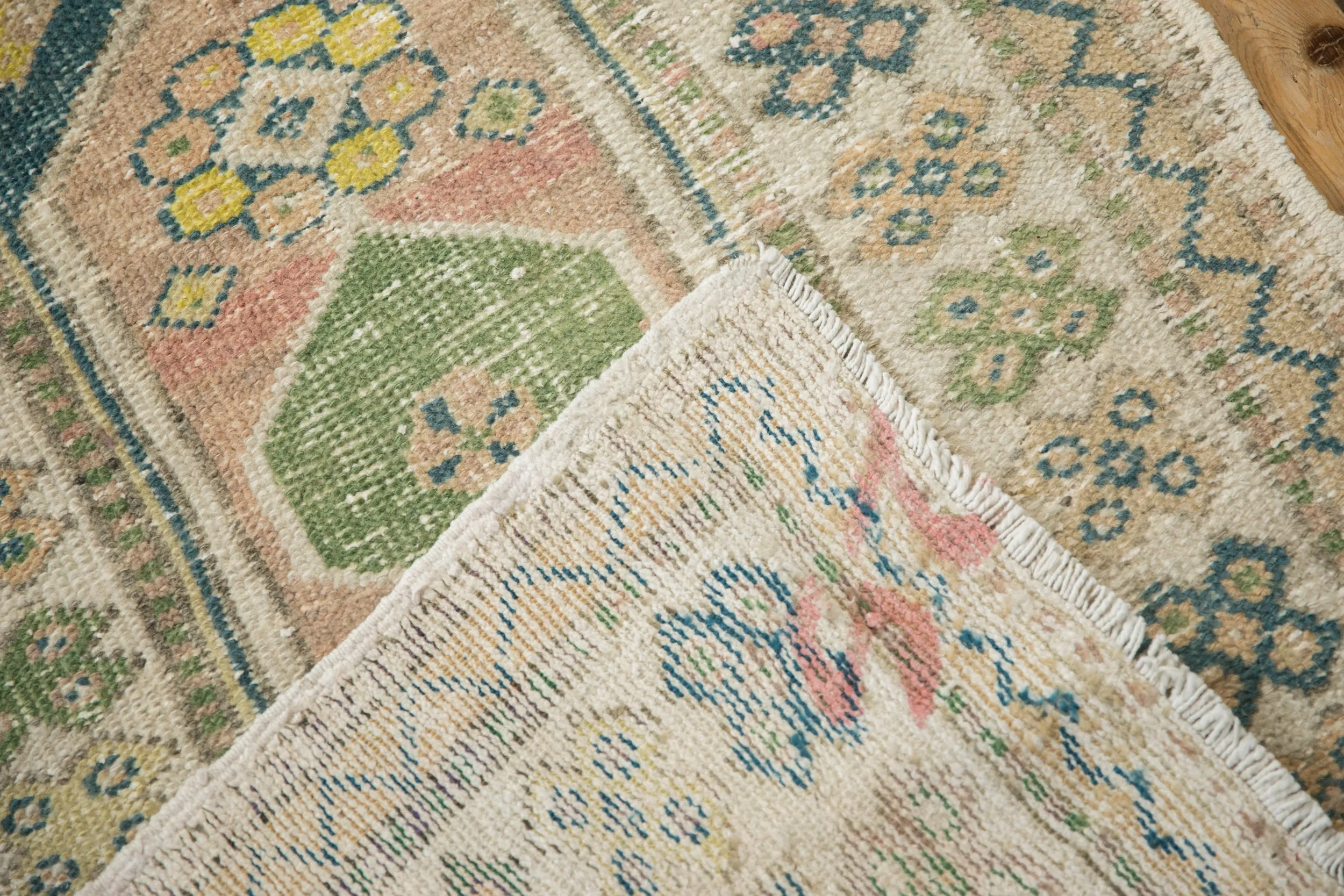 2.5x4 Vintage Distressed Oushak Rug