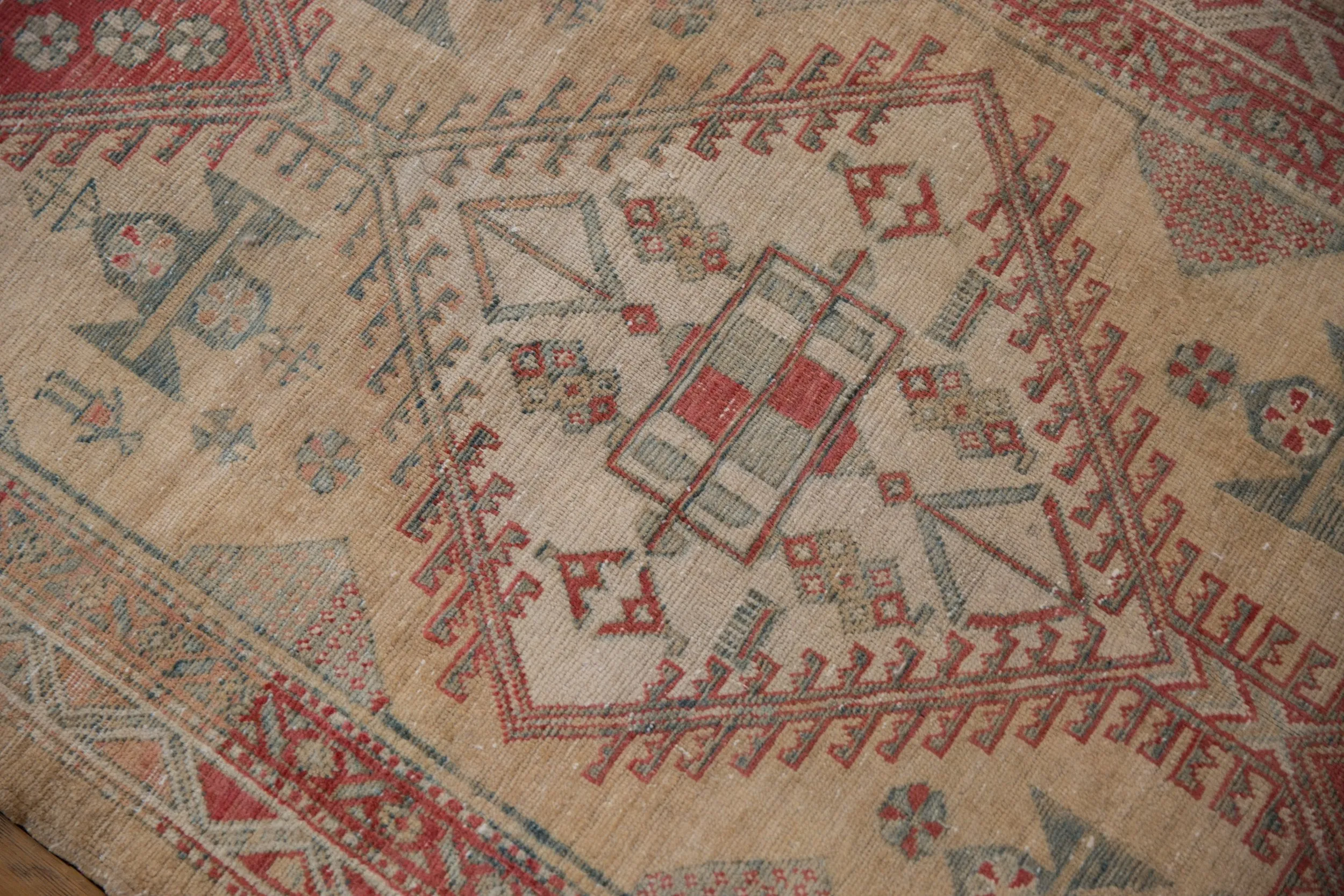 3x13.5 Vintage Distressed Serab Rug Runner