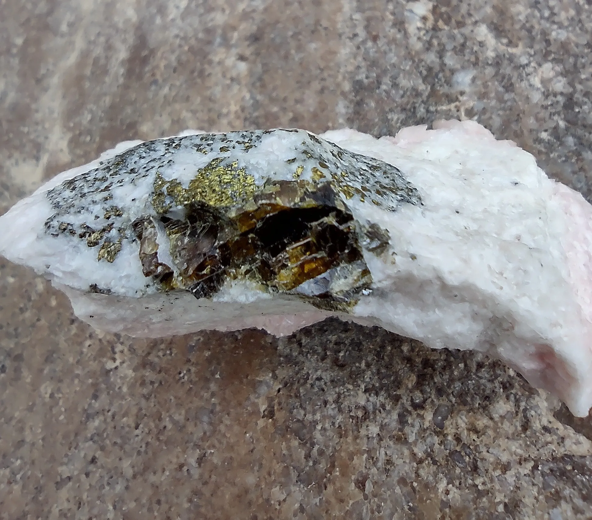 42.4 G BLADED RHODOCHROSITE PETZITE SPECIMEN