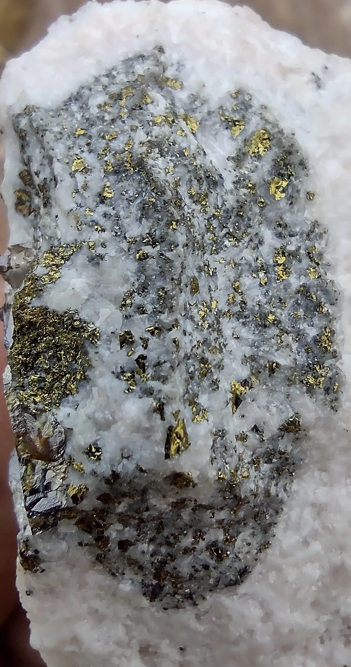 42.4 G BLADED RHODOCHROSITE PETZITE SPECIMEN
