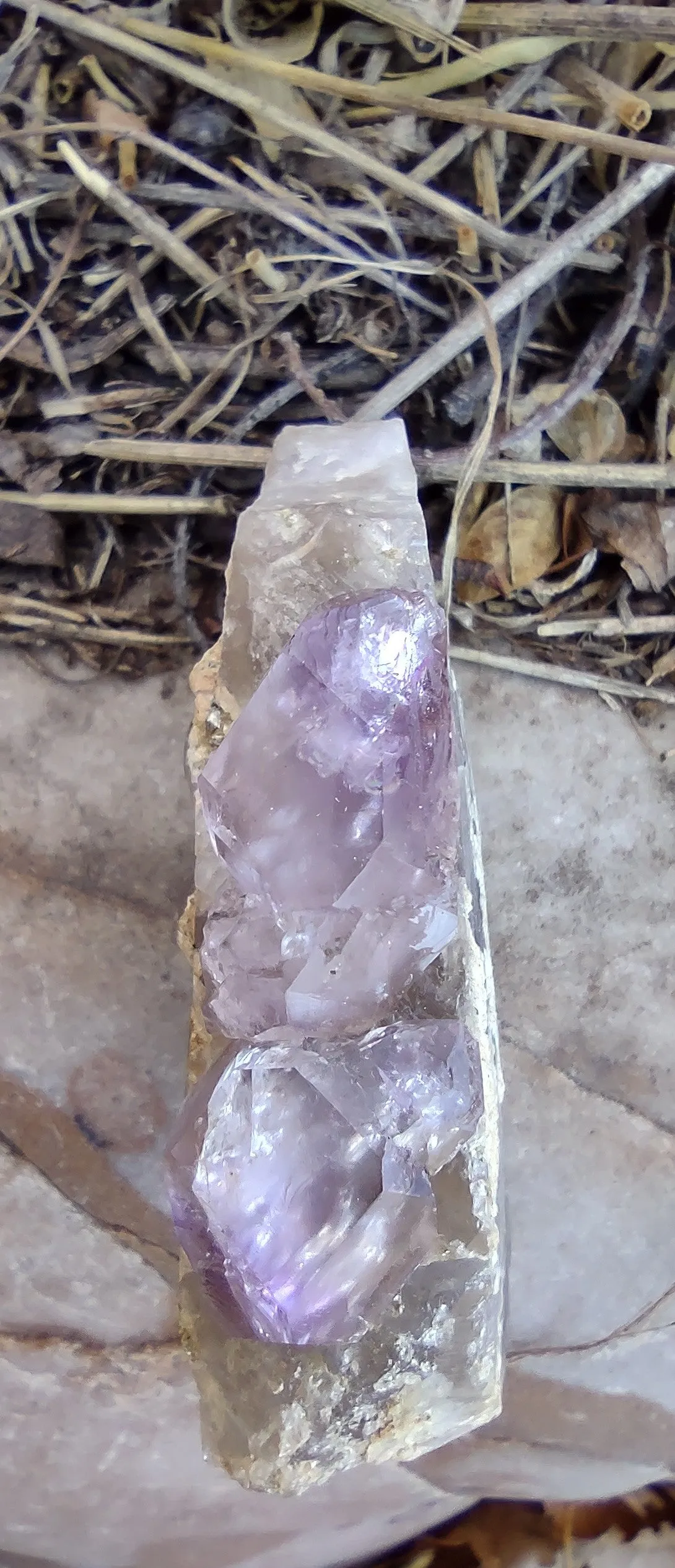 65.9 G ETCHED AMETHYST ON QUARTZ