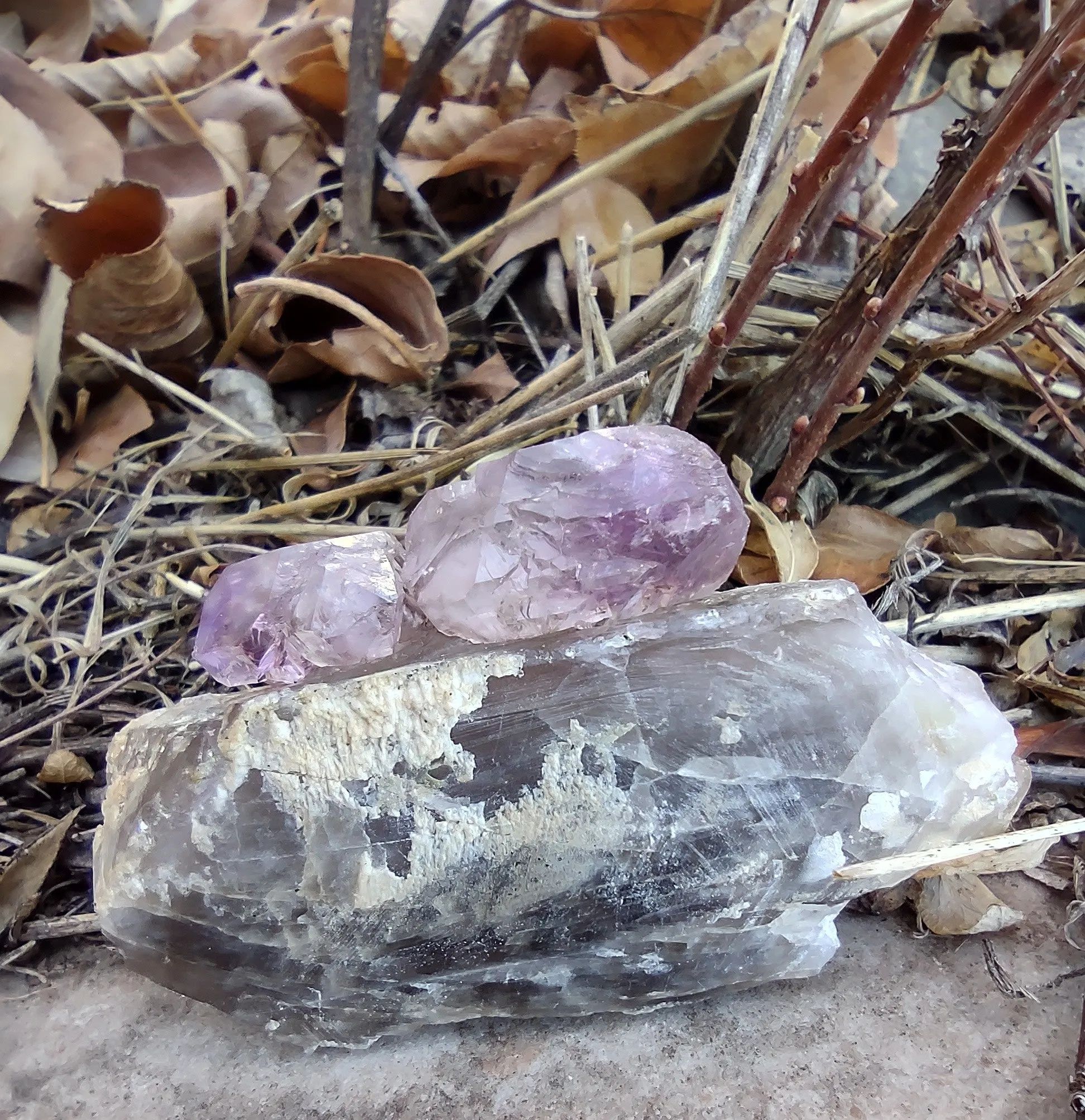 65.9 G ETCHED AMETHYST ON QUARTZ