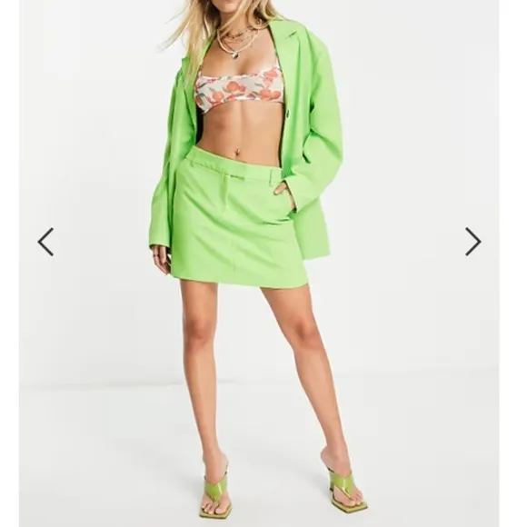 ASOS Y2K Flirty Tailored Chic Modern Mini Skirt in Bright Lime Green NWT