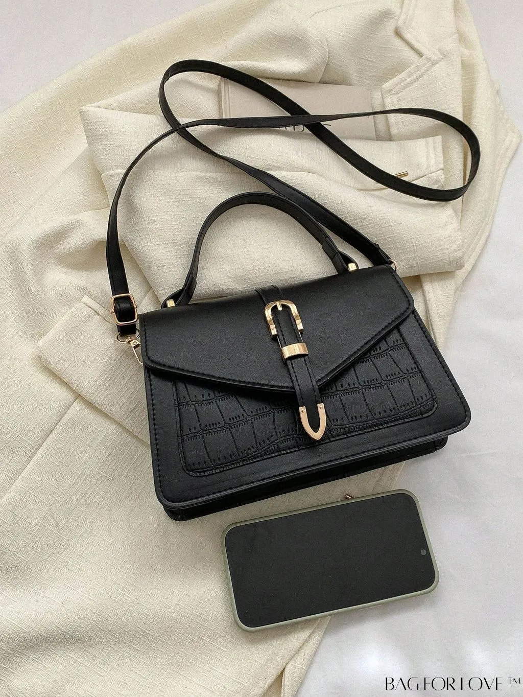 BagForLove - Chic & Compact Ladies Fashion Flap Handbag - Elegant PU Small Square Bag