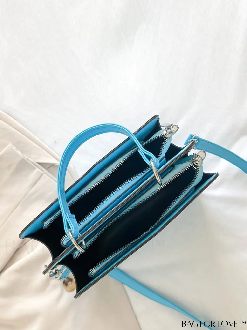 BagForLove - Chic Crown Pattern Handbag with Adjustable Strap - A Stylish Must-Have!
