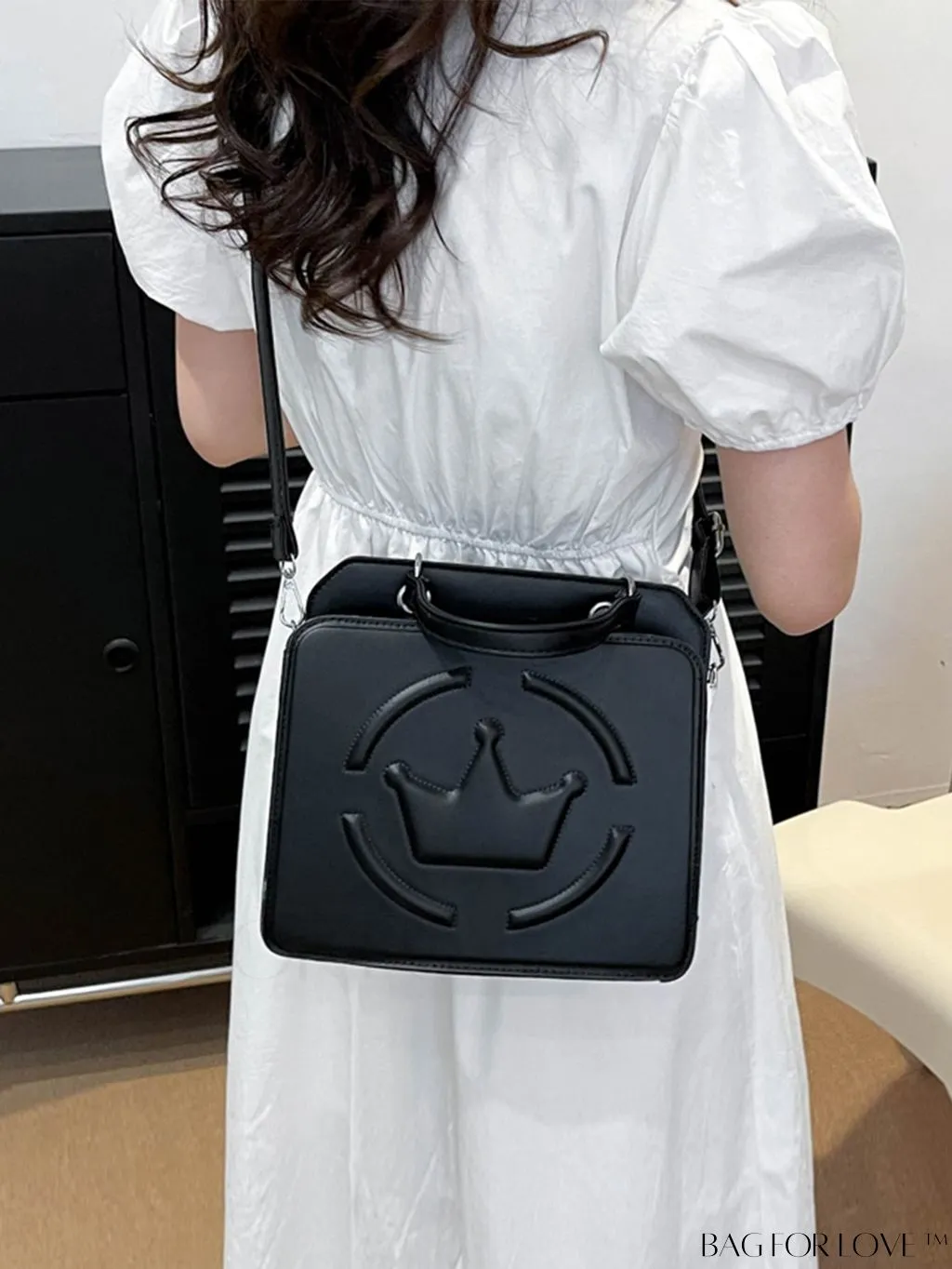BagForLove - Chic Crown Pattern Handbag with Adjustable Strap - A Stylish Must-Have!