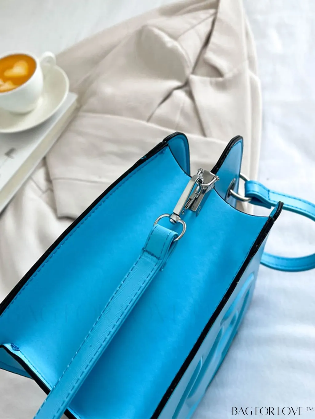 BagForLove - Chic Crown Pattern Handbag with Adjustable Strap - A Stylish Must-Have!