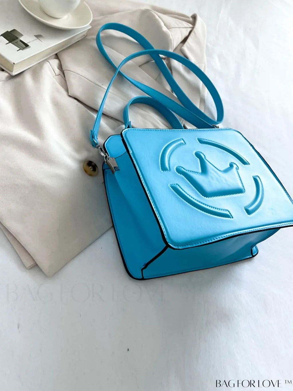 BagForLove - Chic Crown Pattern Handbag with Adjustable Strap - A Stylish Must-Have!
