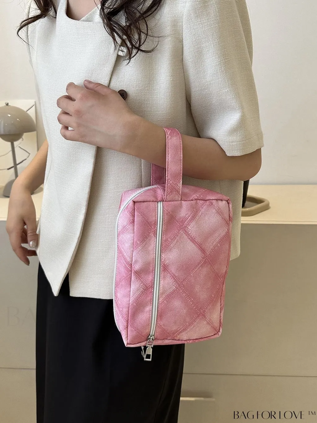 BagForLove - Chic Geometric Pattern Wristlet for Fashionable Women