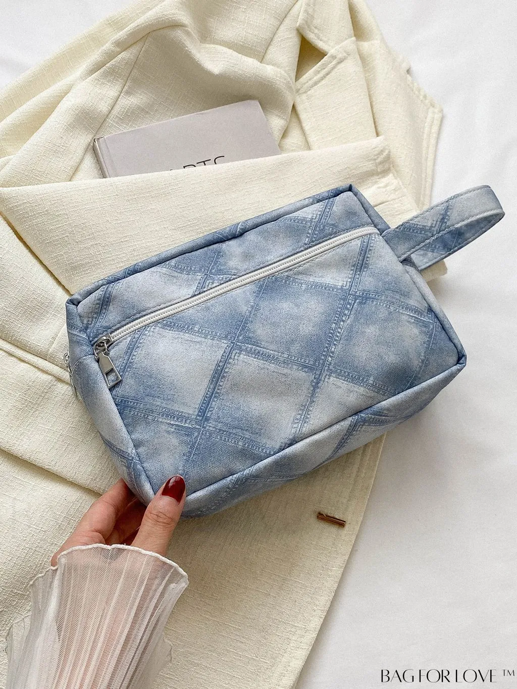 BagForLove - Chic Geometric Pattern Wristlet for Fashionable Women