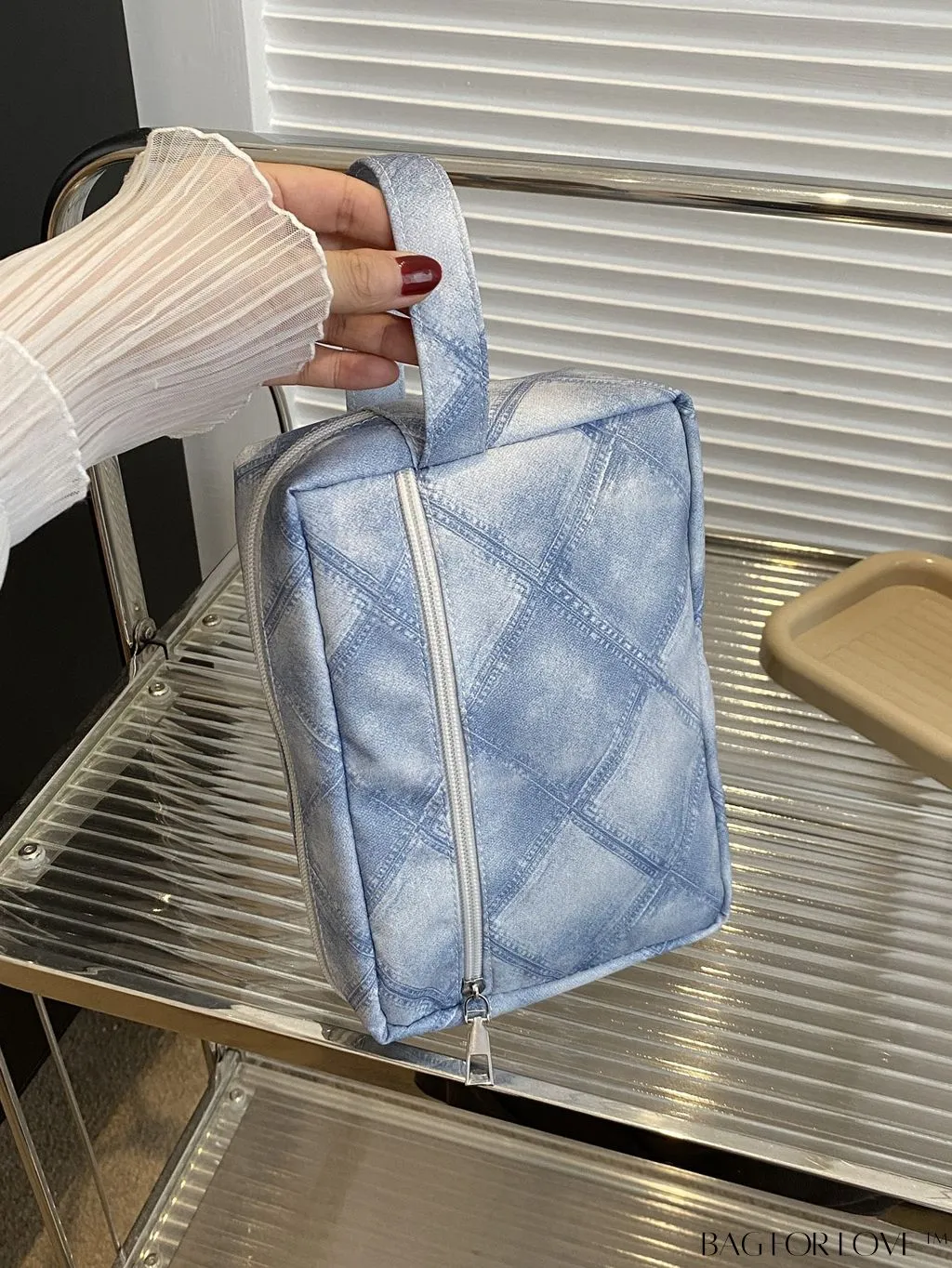 BagForLove - Chic Geometric Pattern Wristlet for Fashionable Women