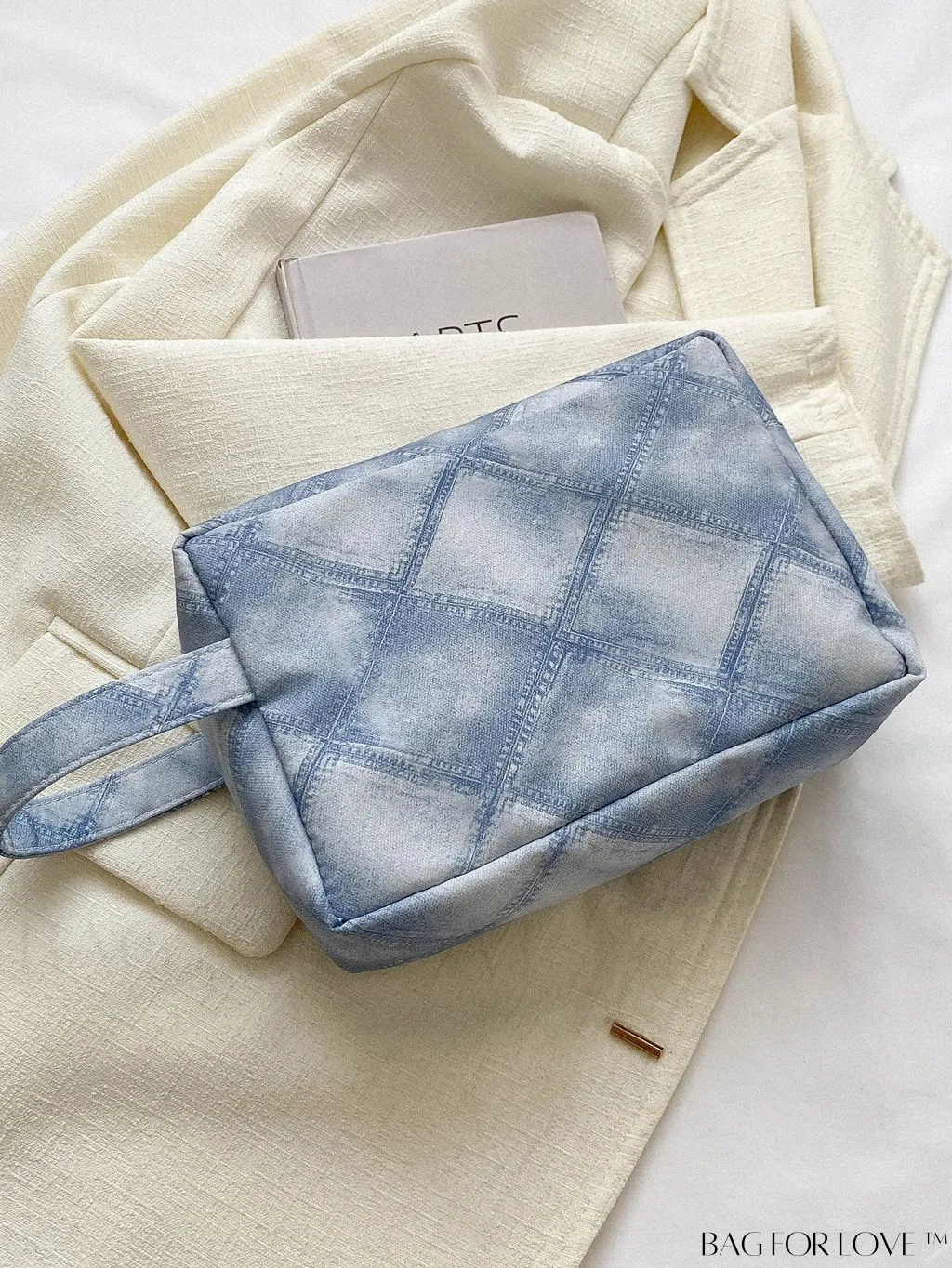 BagForLove - Chic Geometric Pattern Wristlet for Fashionable Women