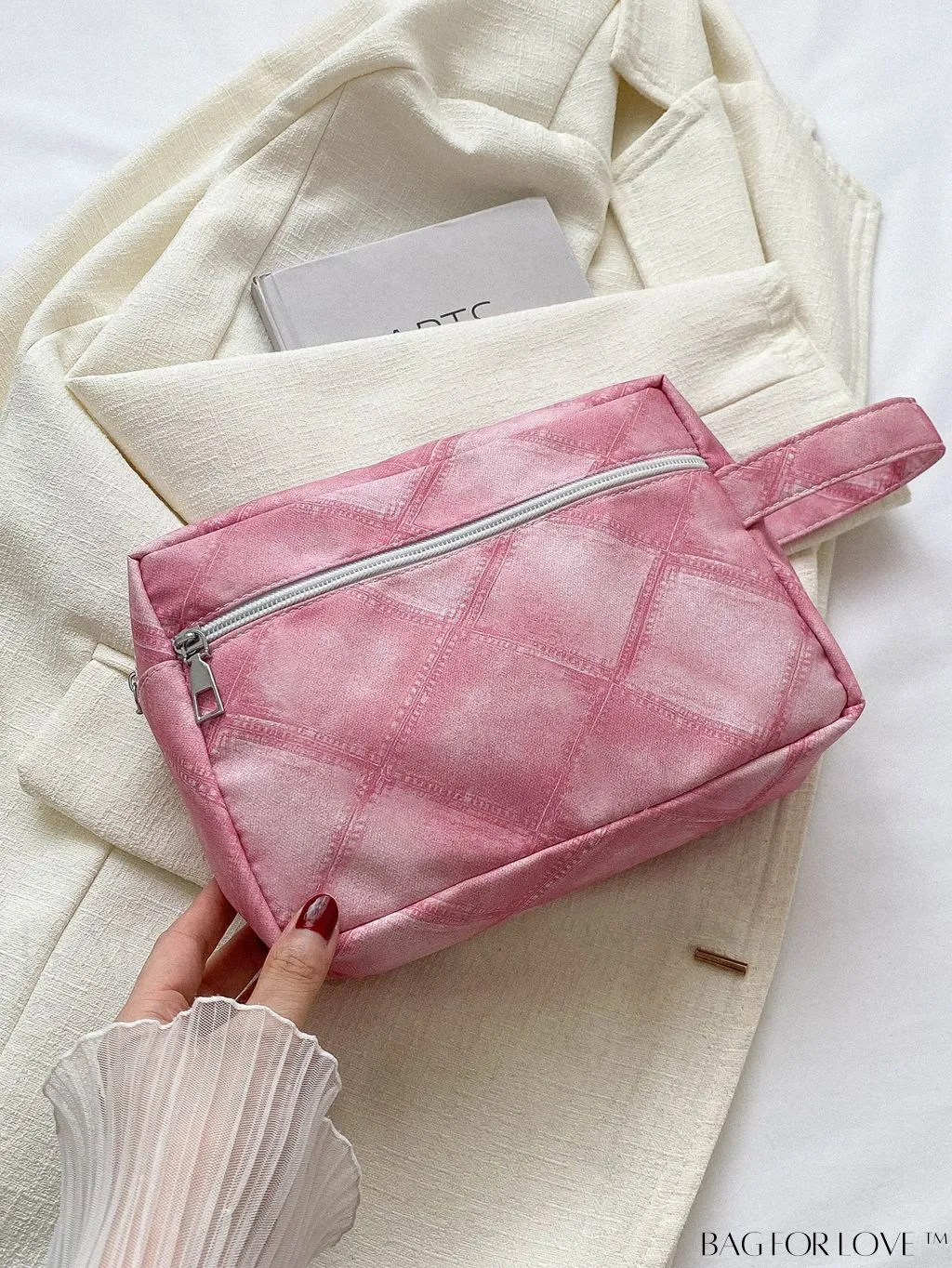 BagForLove - Chic Geometric Pattern Wristlet for Fashionable Women
