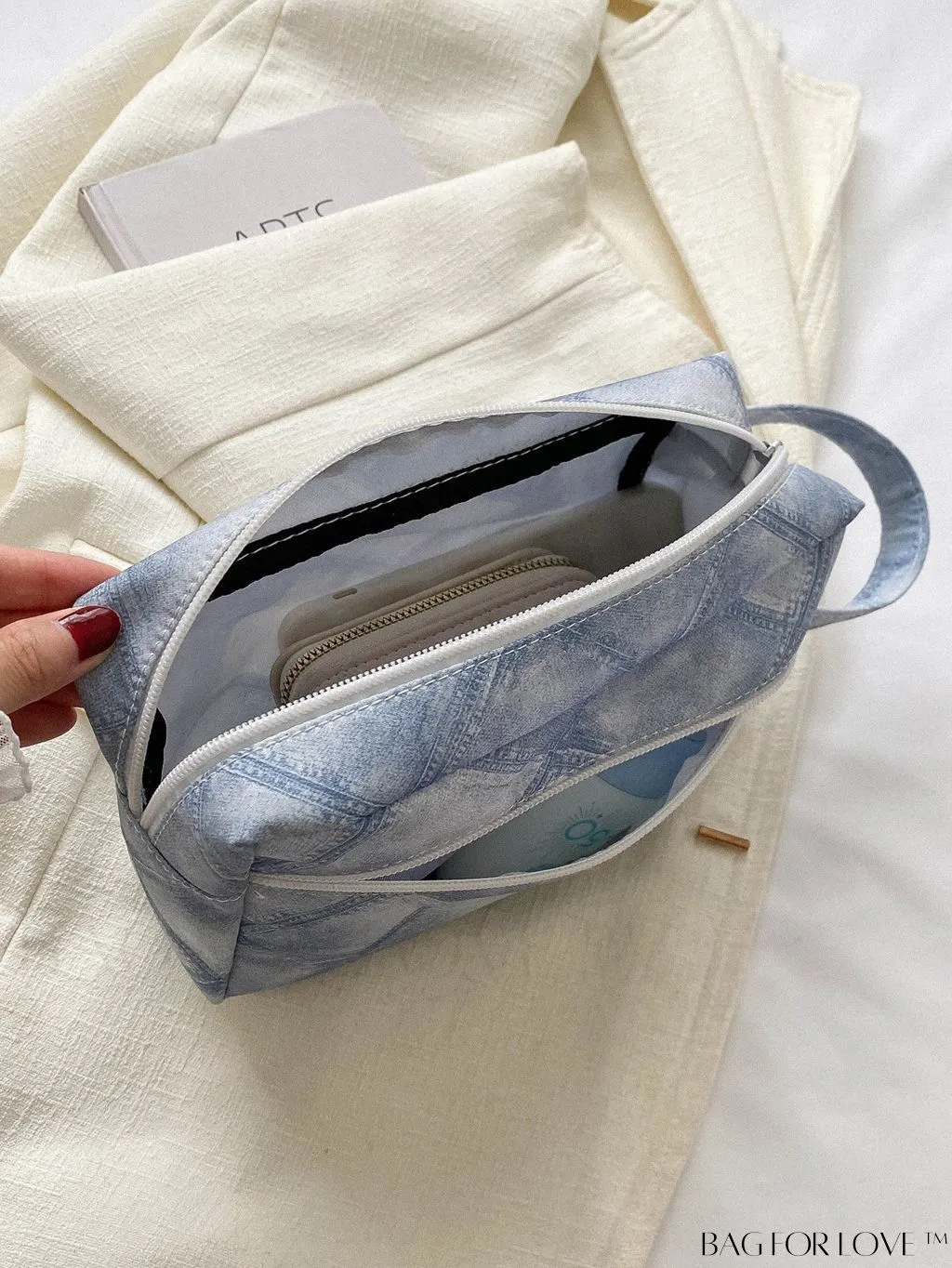 BagForLove - Chic Geometric Pattern Wristlet for Fashionable Women