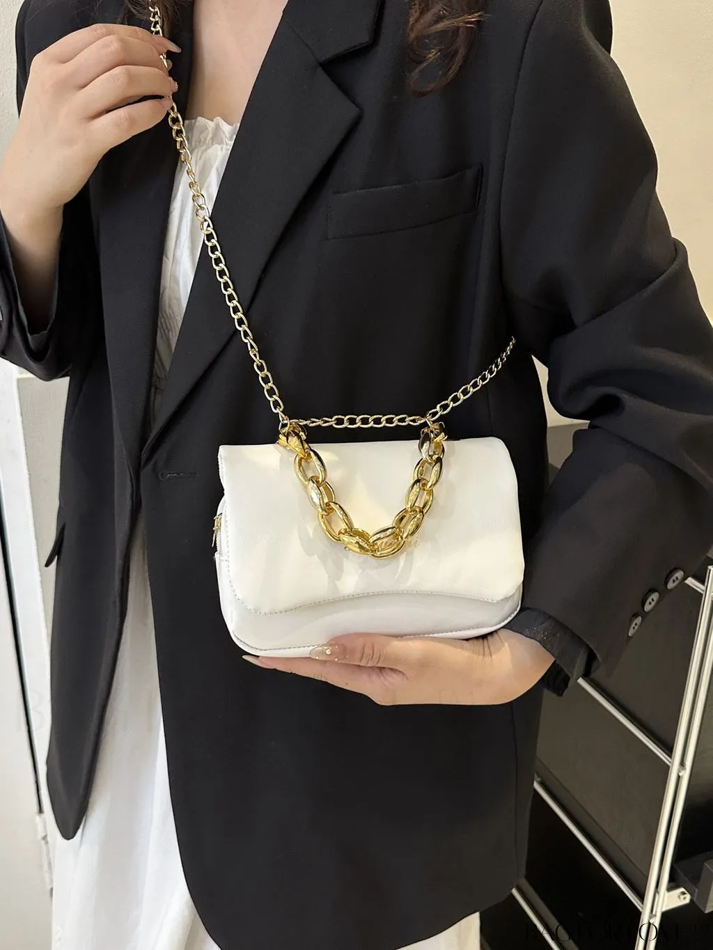 BagForLove - Compact Metal Chain Crossbody: Chic and Versatile Fashion Handbag for Everyday Use