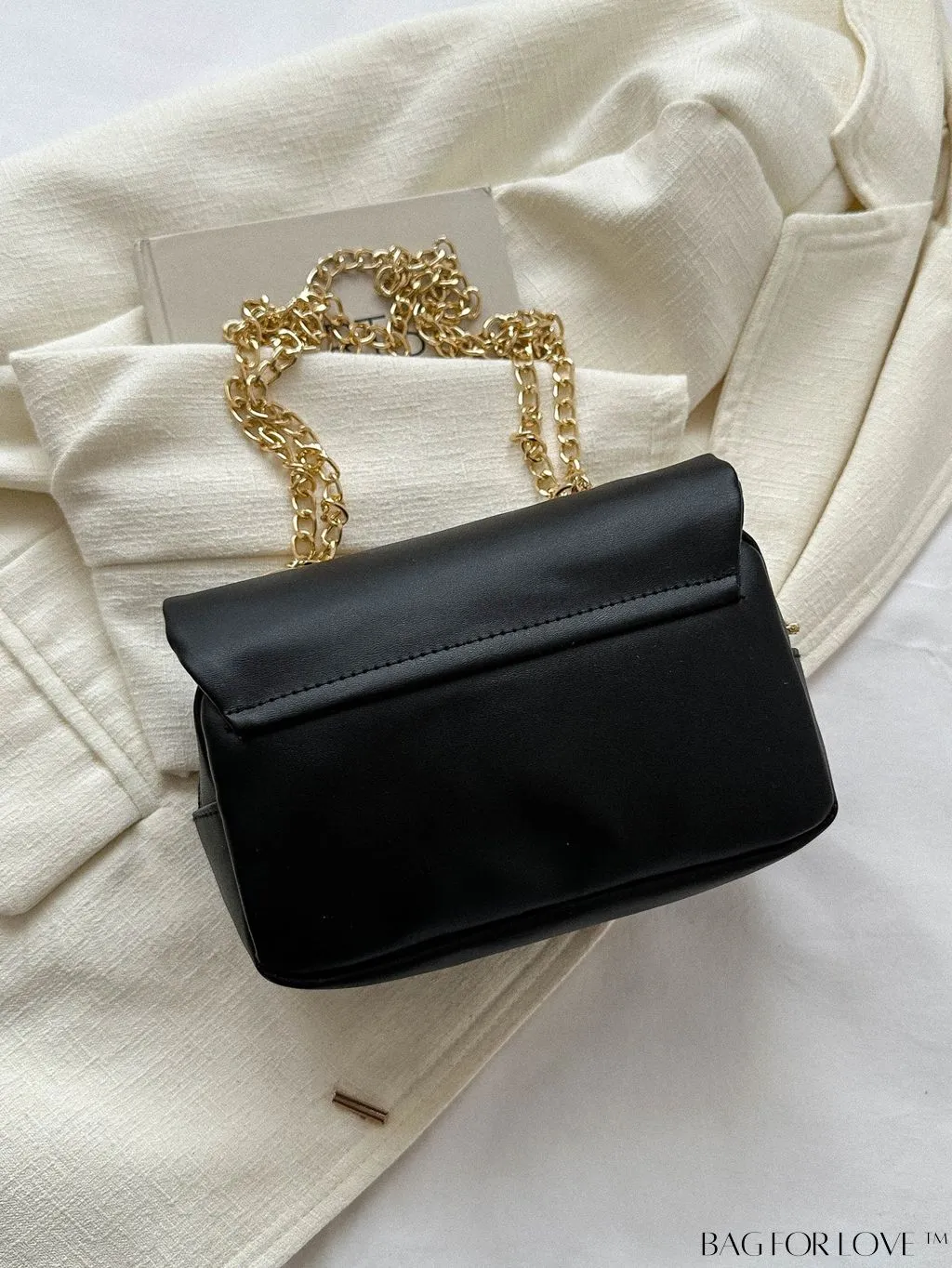 BagForLove - Compact Metal Chain Crossbody: Chic and Versatile Fashion Handbag for Everyday Use