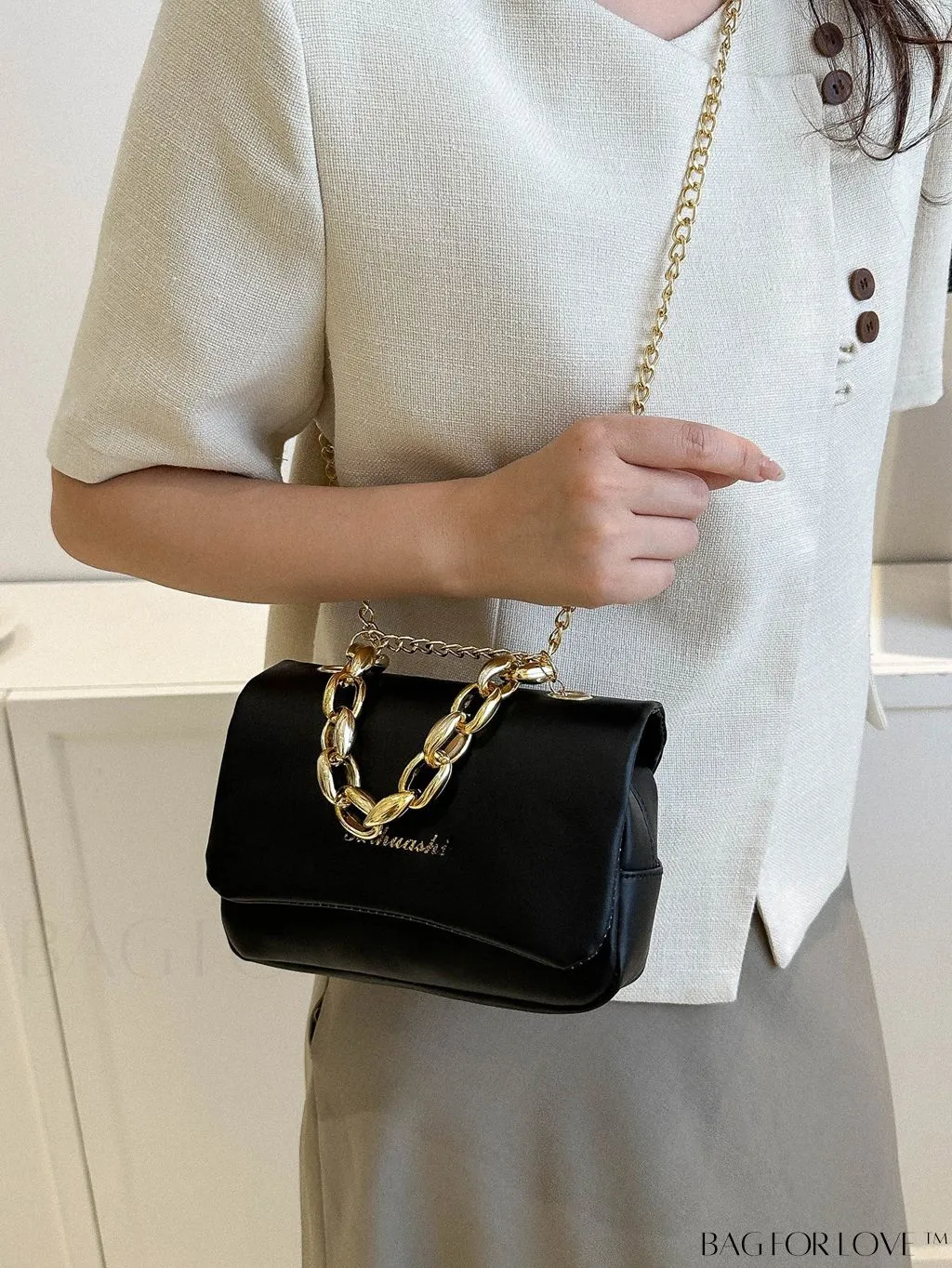 BagForLove - Compact Metal Chain Crossbody: Chic and Versatile Fashion Handbag for Everyday Use
