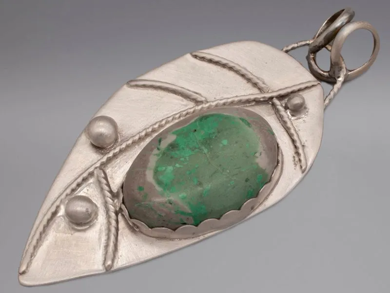 Beautiful Leaf Pendant
