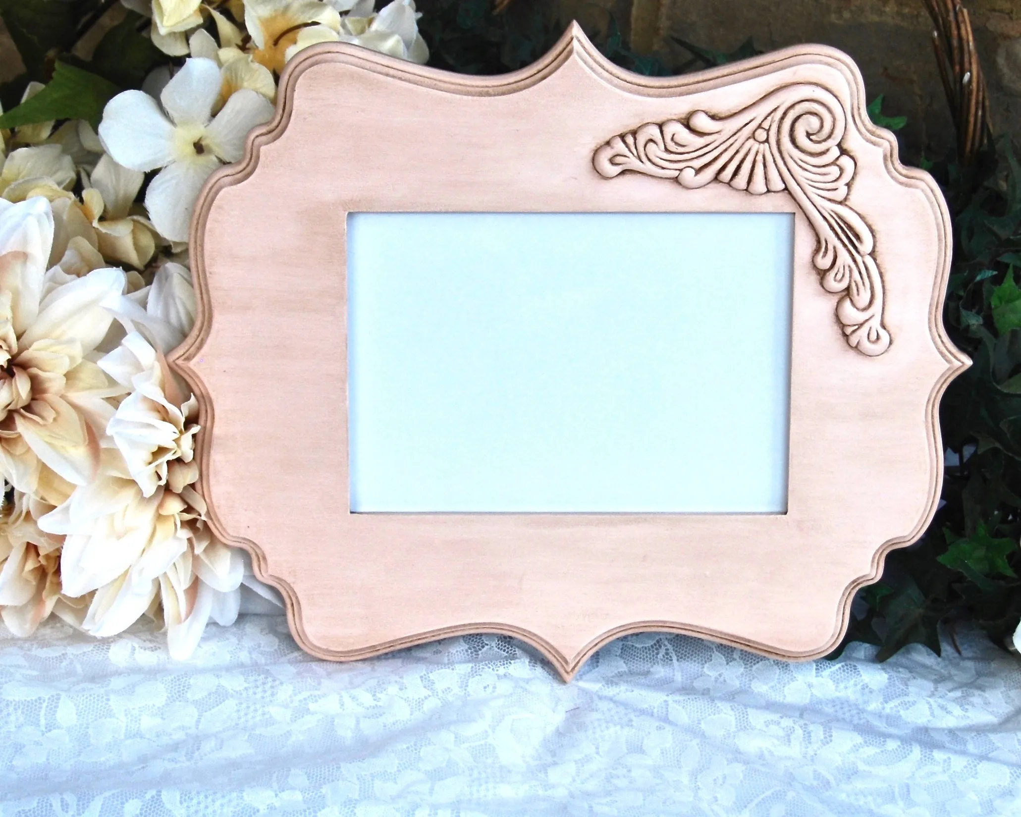 Blush pink 5x7 embellished scallop wall gallery picture frame