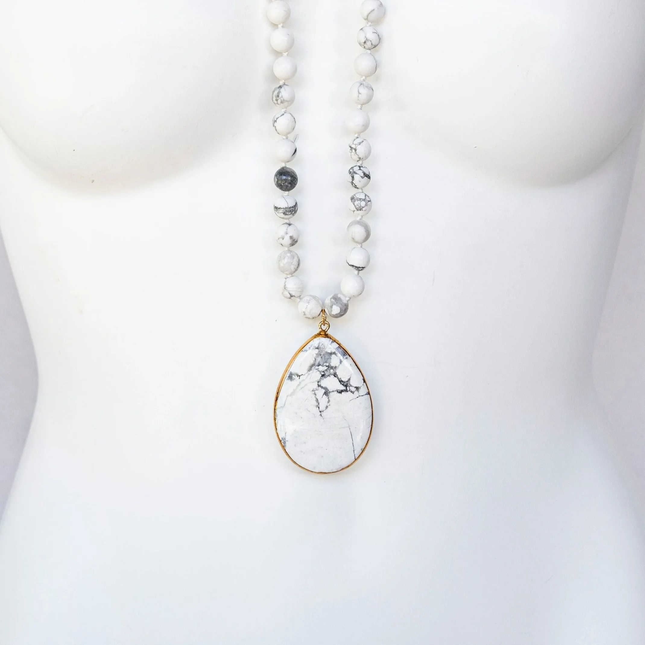Boho & Mala Natural Tribal Round Howlite Stone Necklace TN10030