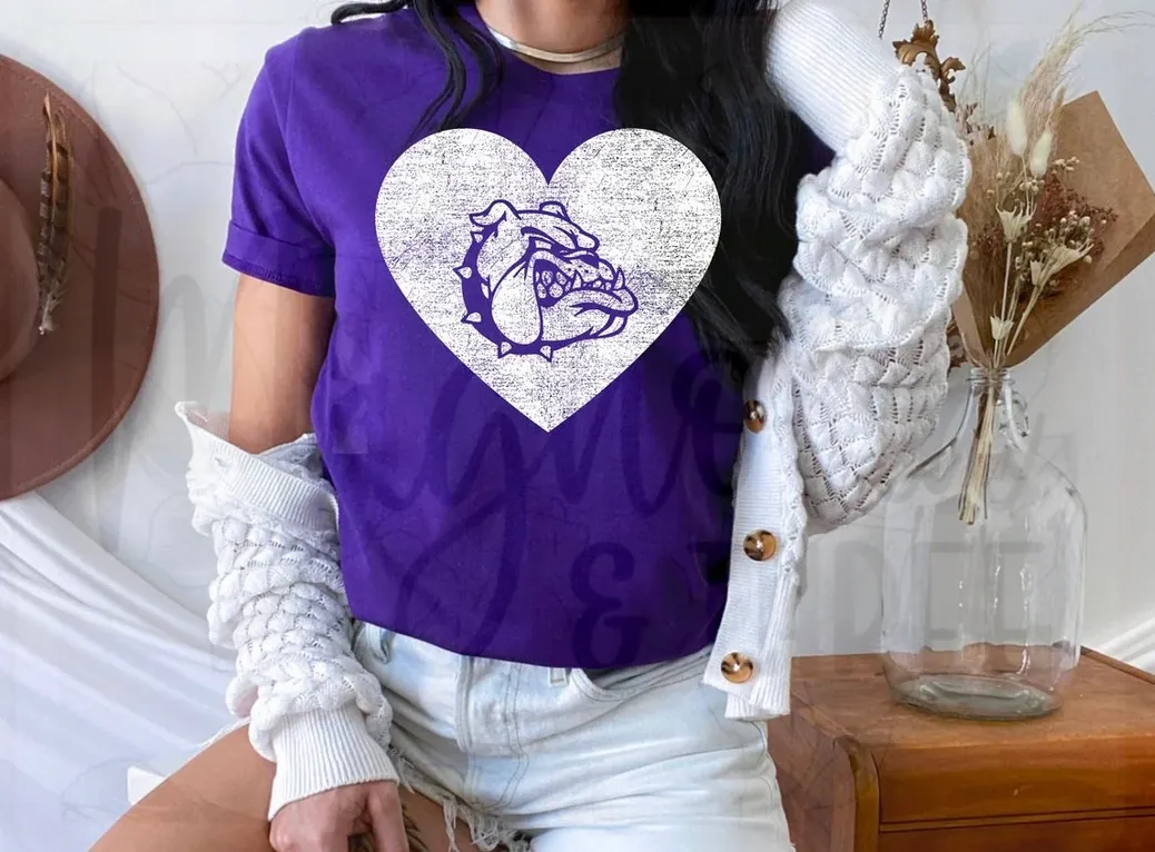 Bulldogs Distressed Heart ( M133)