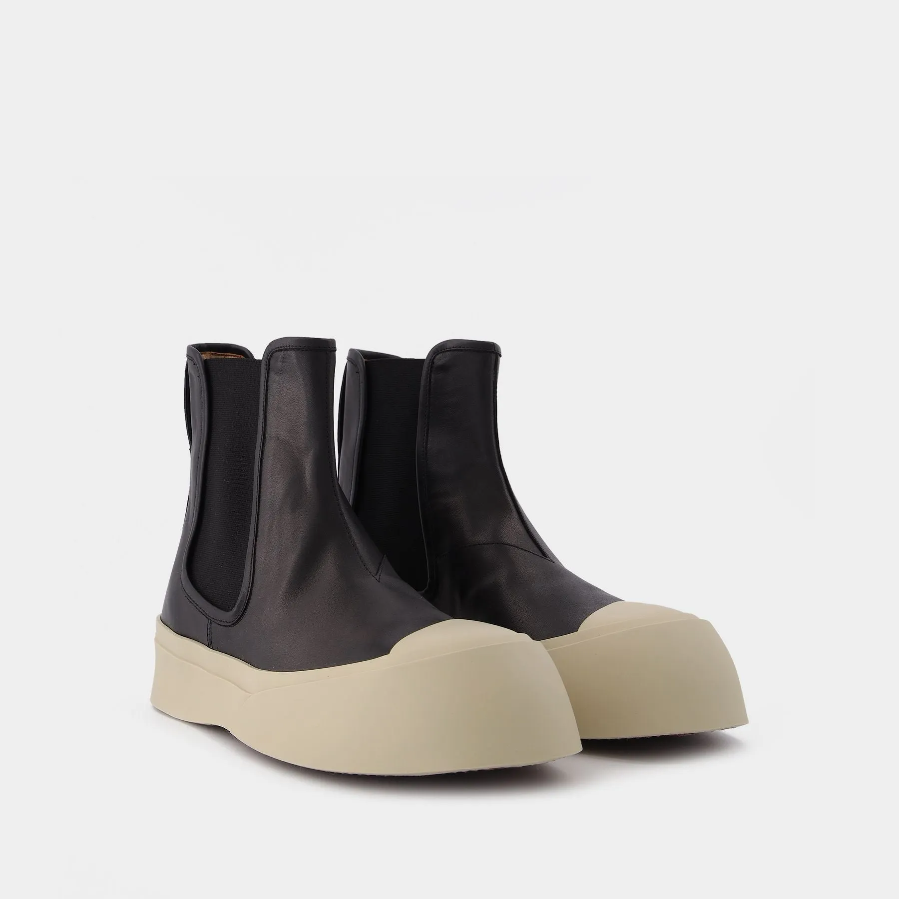 Chelsea Boot Pablo in Black Leather