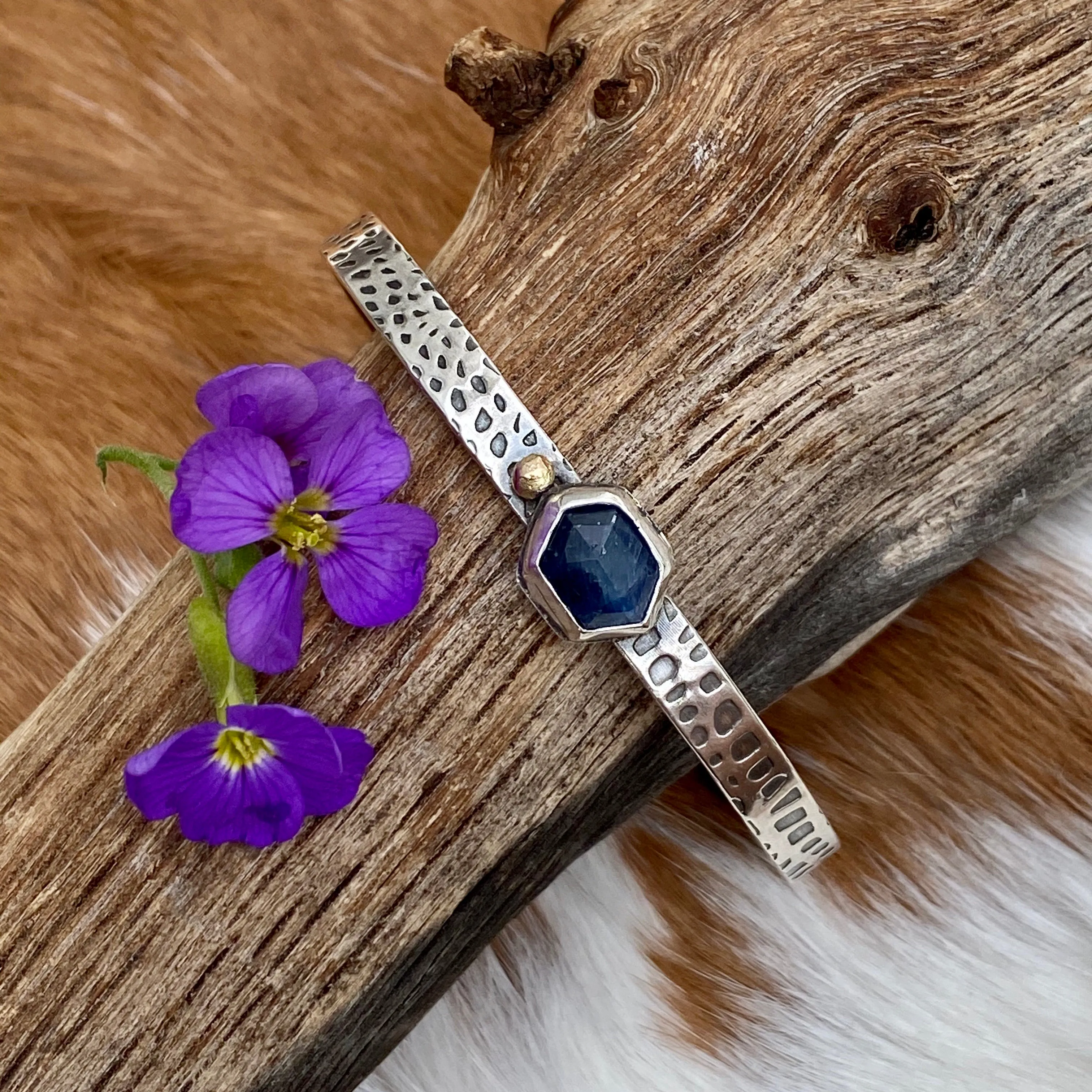 Deep blue Sapphire and gold snakeskin cuffs