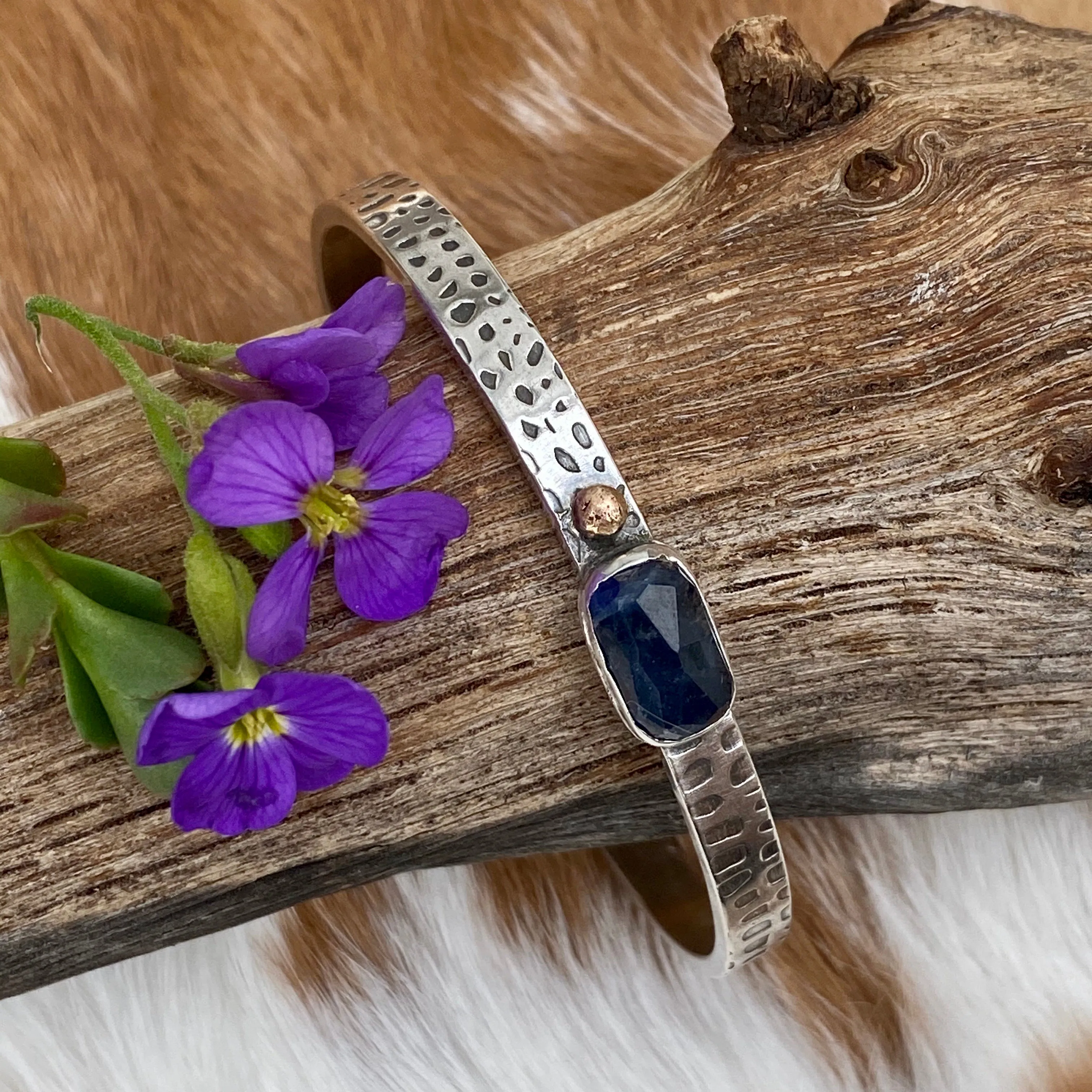 Deep blue Sapphire and gold snakeskin cuffs