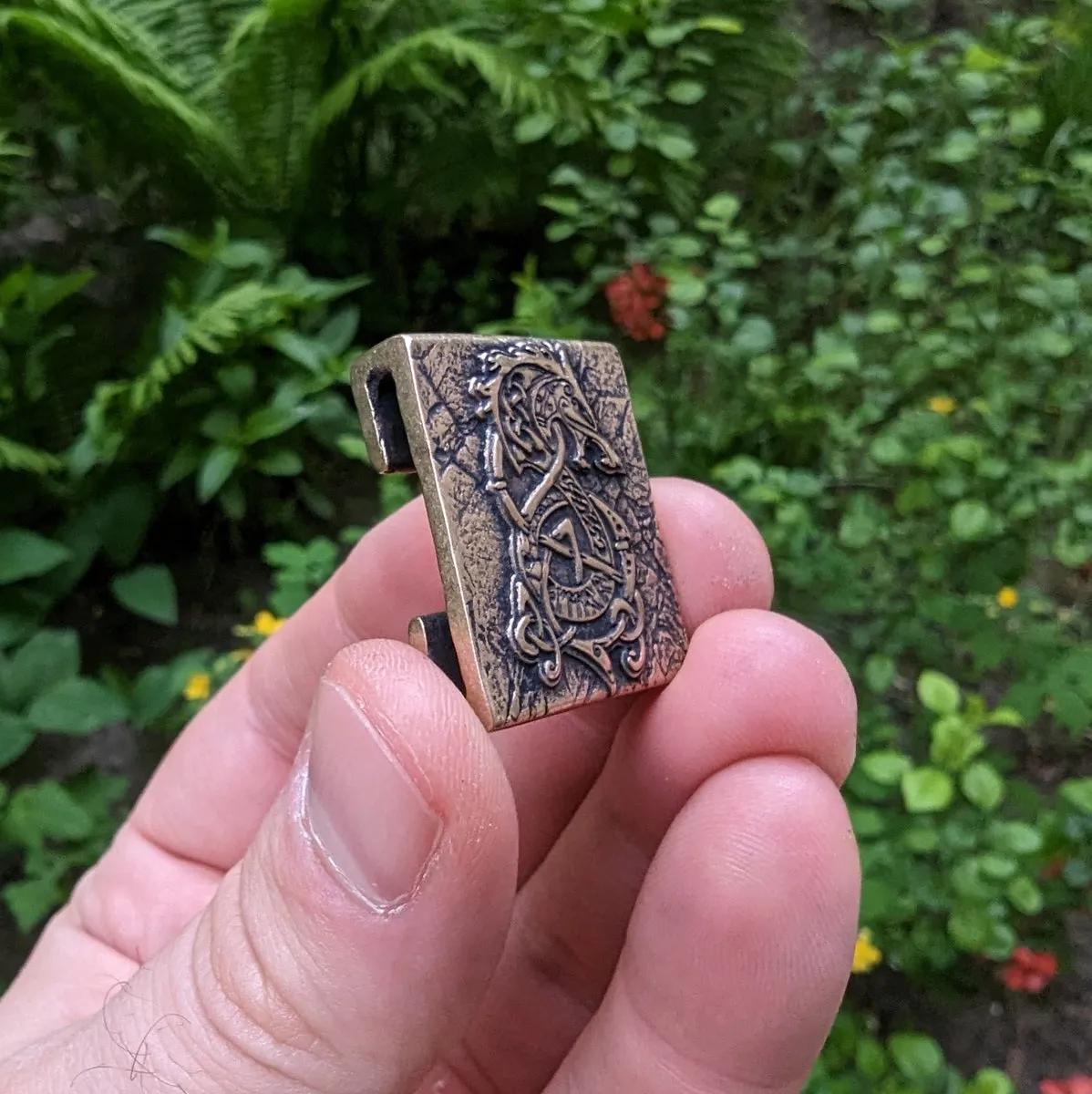 Fenrir wolf molle clip