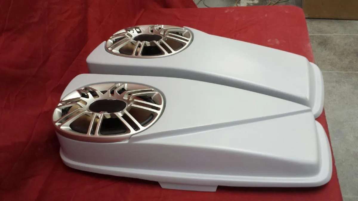 Harley Davidson 6" Trendsetter Extended Saddlebag Fender Kit Dual Cut Outs 6 x 9 Speaker Lids / 2014 - 2023