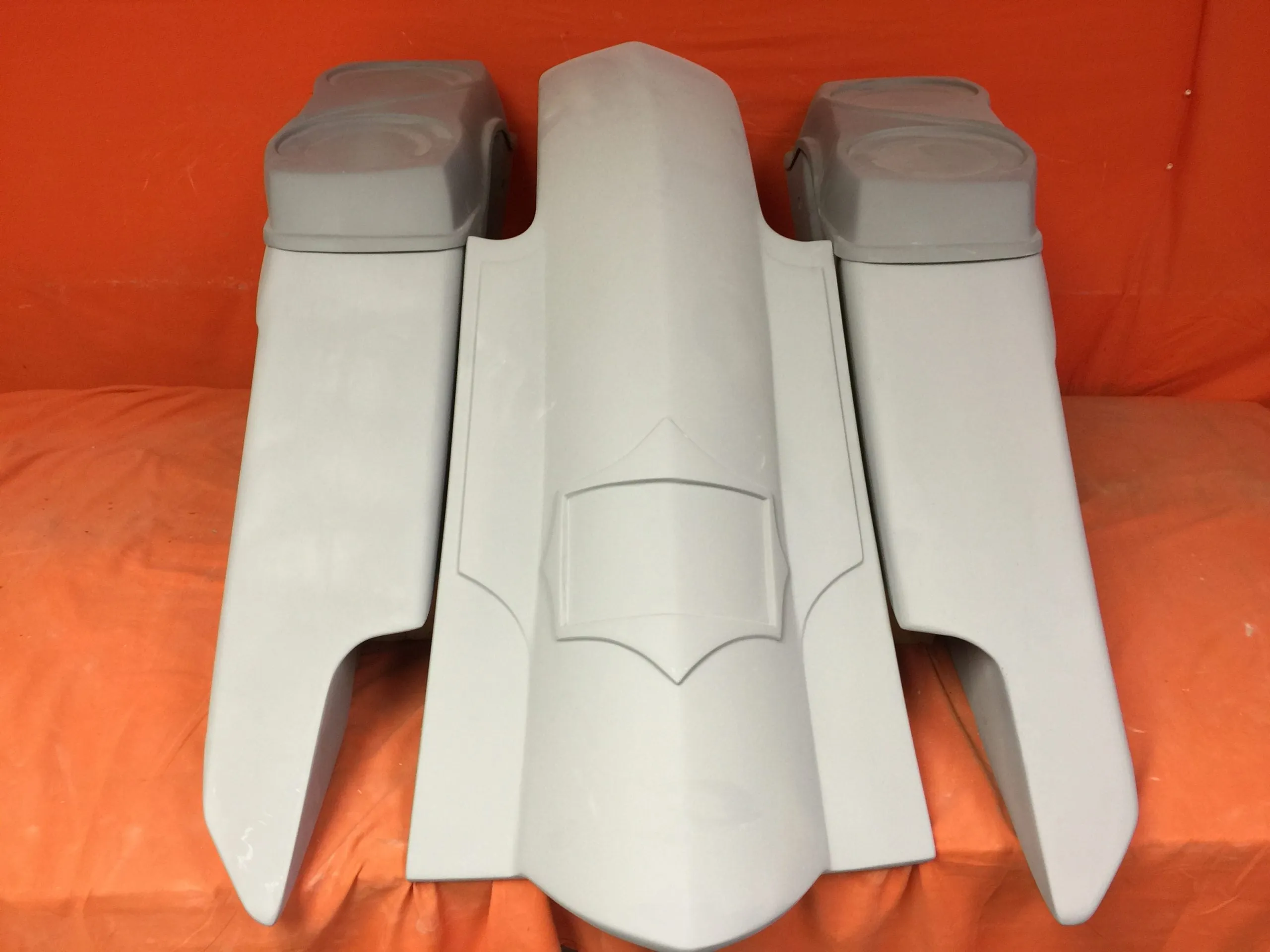 Harley Davidson 6" Trendsetter Extended Saddlebag Fender Kit Dual Cut Outs 6 x 9 Speaker Lids / 2014 - 2023