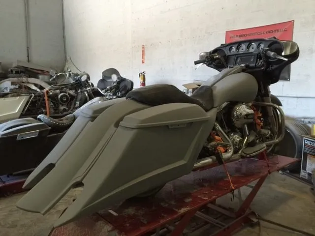 Harley Davidson 6" Trendsetter Extended Saddlebag Fender Kit - Dual Cut Outs Dual 6 x 9 Speaker Lids / 2014 - 2023