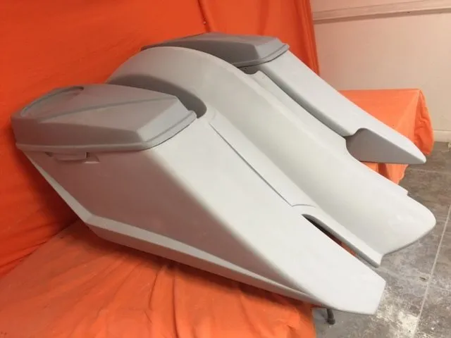 Harley Davidson 6" Trendsetter Extended Saddlebag Fender Kit - Right Side Cut Out   6 x 9 Speaker Lids / 2014 - 2018
