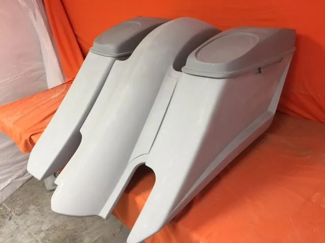 Harley Davidson 6" Trendsetter Extended Saddlebag Fender Kit - Right Side Cut Out   Dual 6 x 9 Speaker Lids / 2014 - 2018