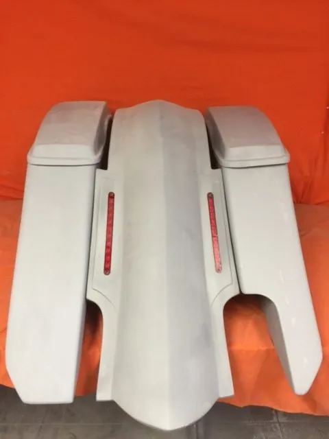 Harley Davidson 6" Trendsetter Extended Saddlebag LED Fender Kit - Right Side Cut Out   Lids / 2014 - 2018