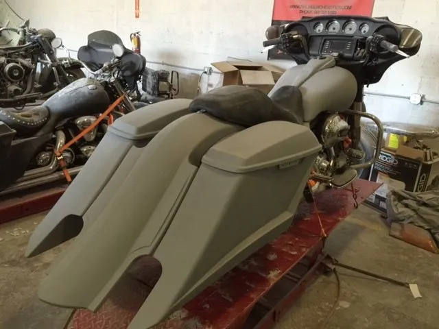 Harley Davidson 6" Trendsetter Extended Saddlebag LED Fender Kit - Right Side Cut Out   Lids / 2014 - 2018