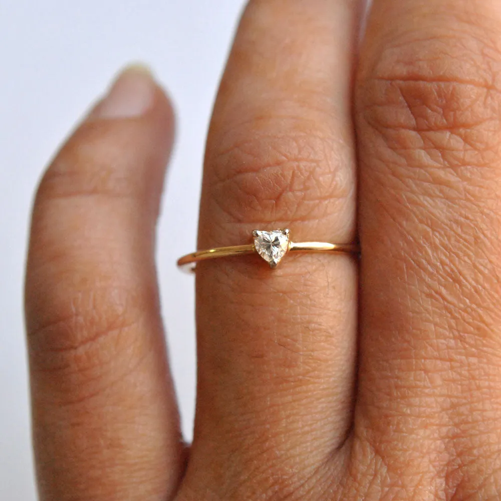 Heart Cut Minimal Dainty Diamond Ring