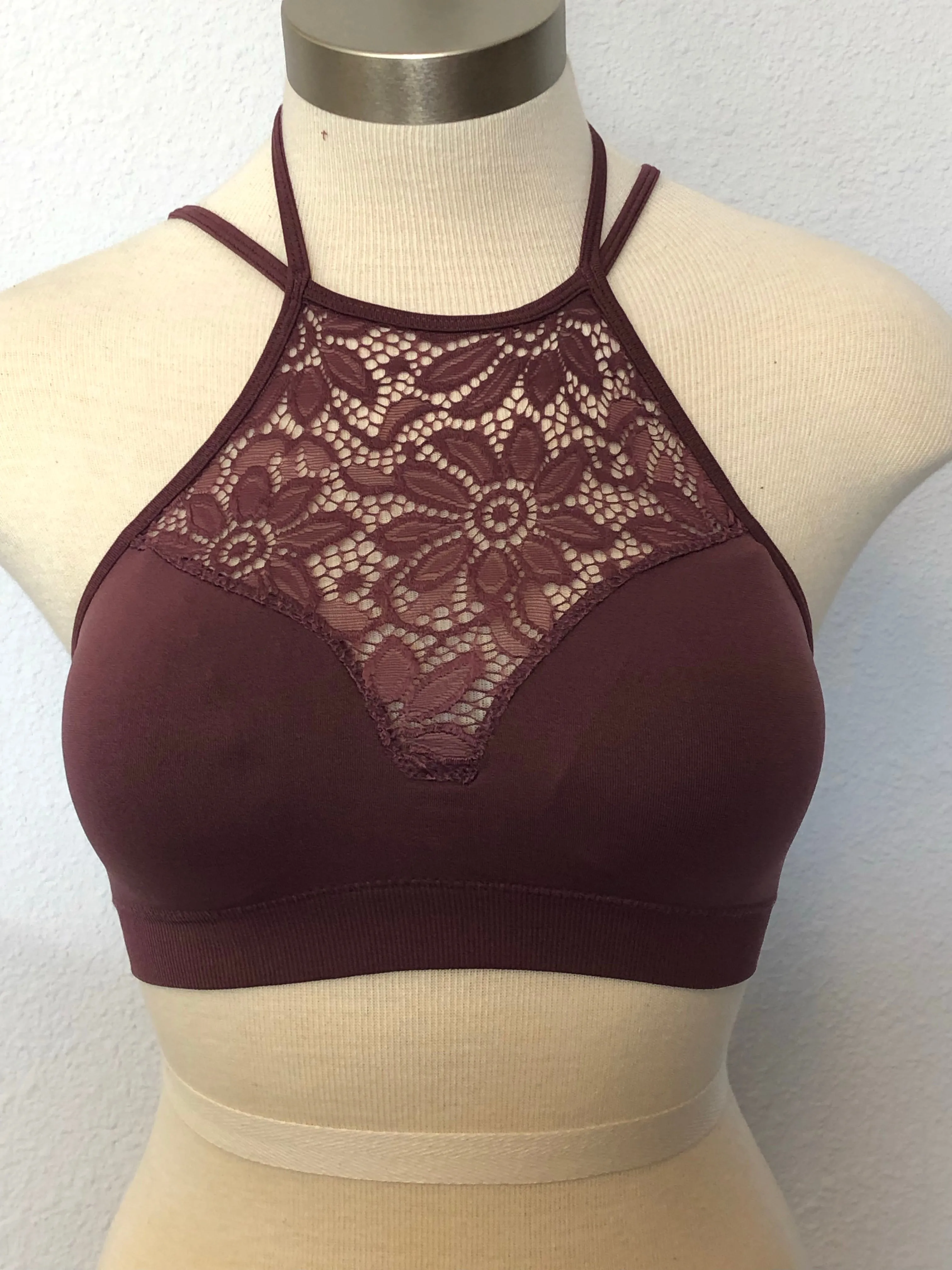 HIGH NECK LACE BRALETTE