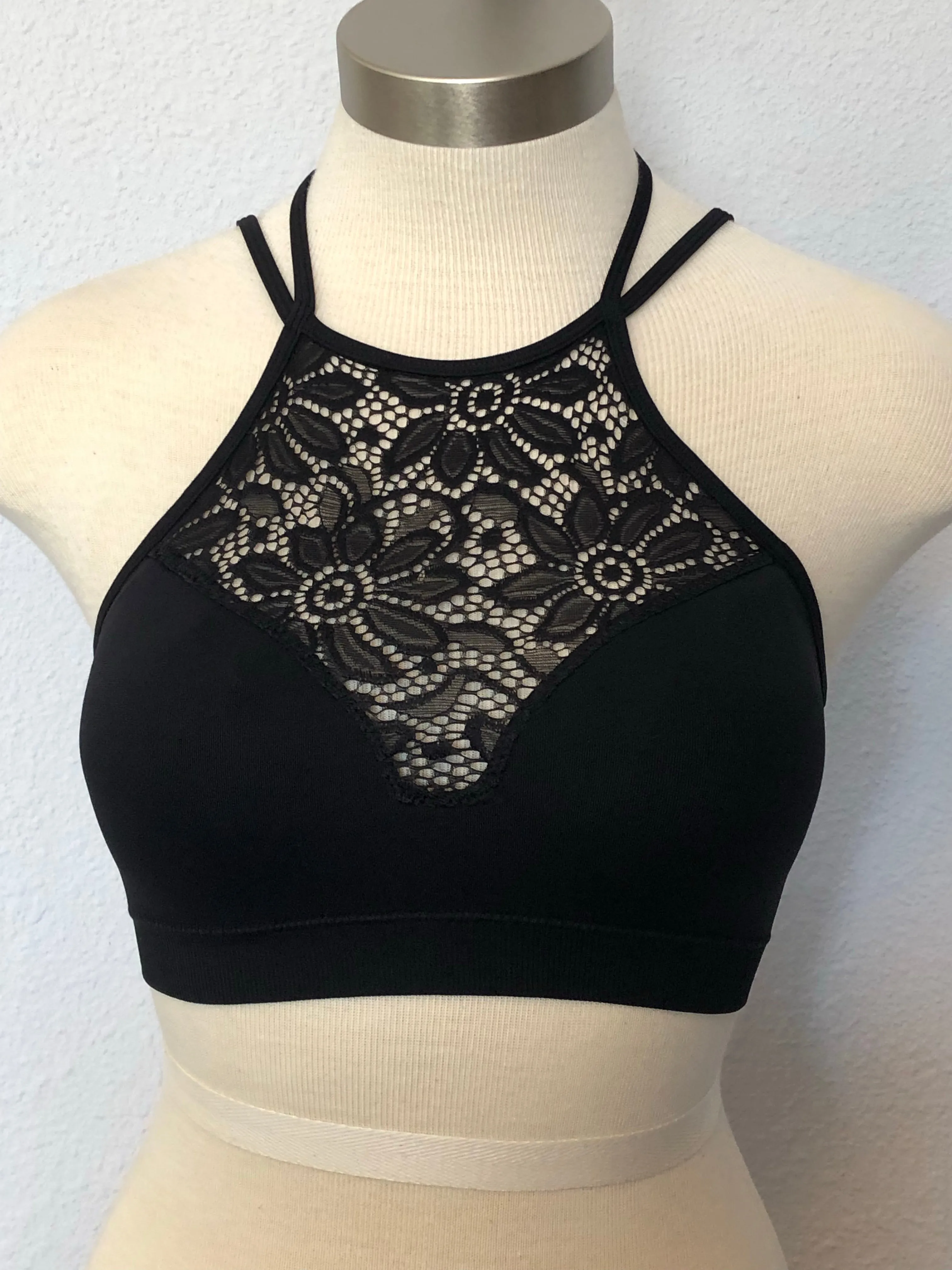 HIGH NECK LACE BRALETTE