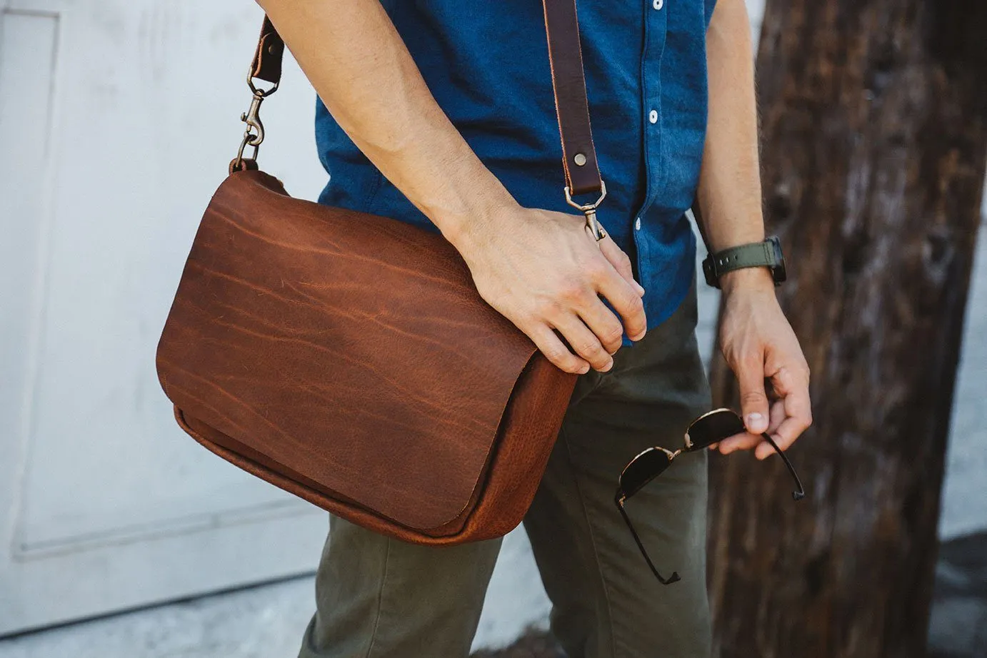 KINDLE LEATHER SATCHEL - CRANBERRY