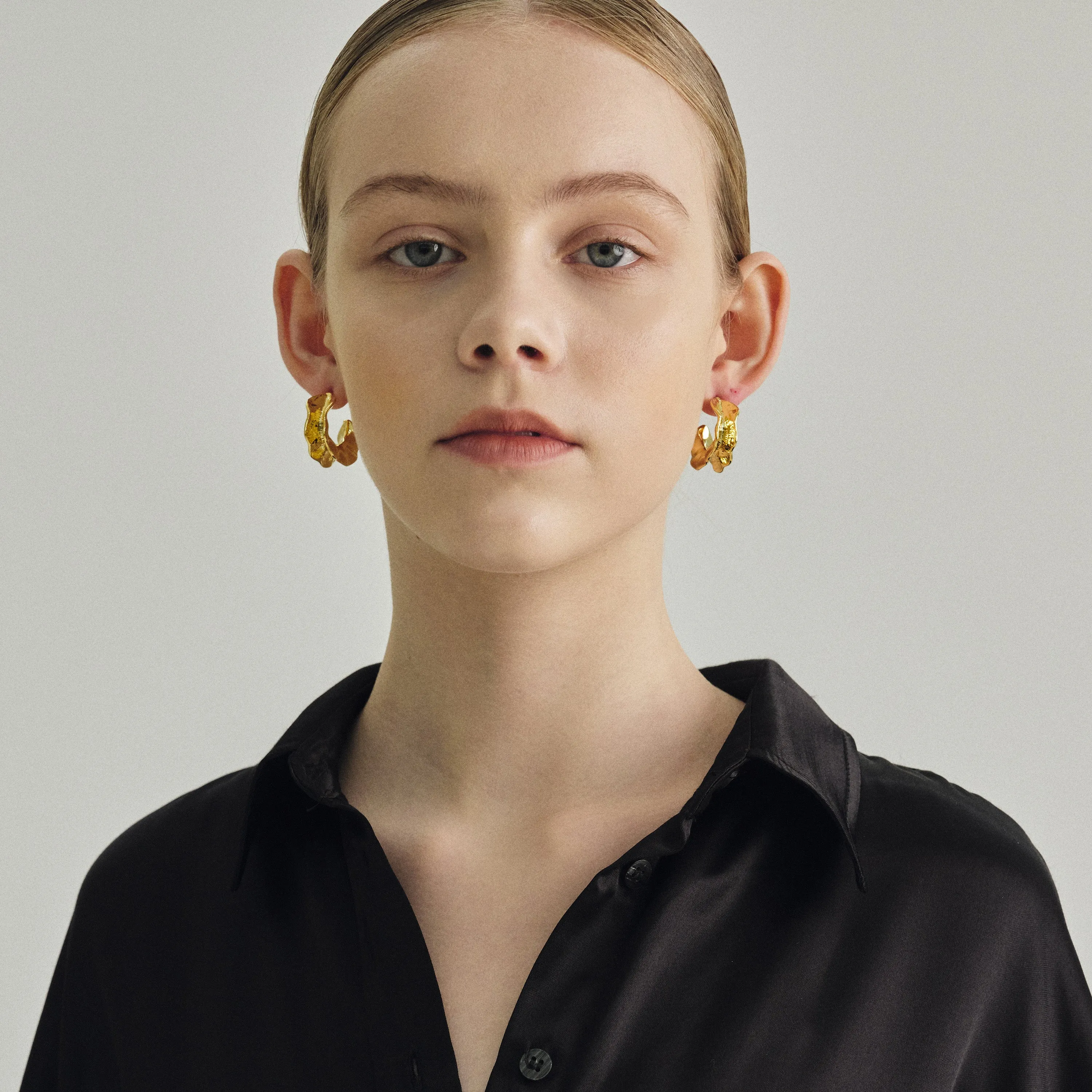 Large Wavy Hoop Earrings
