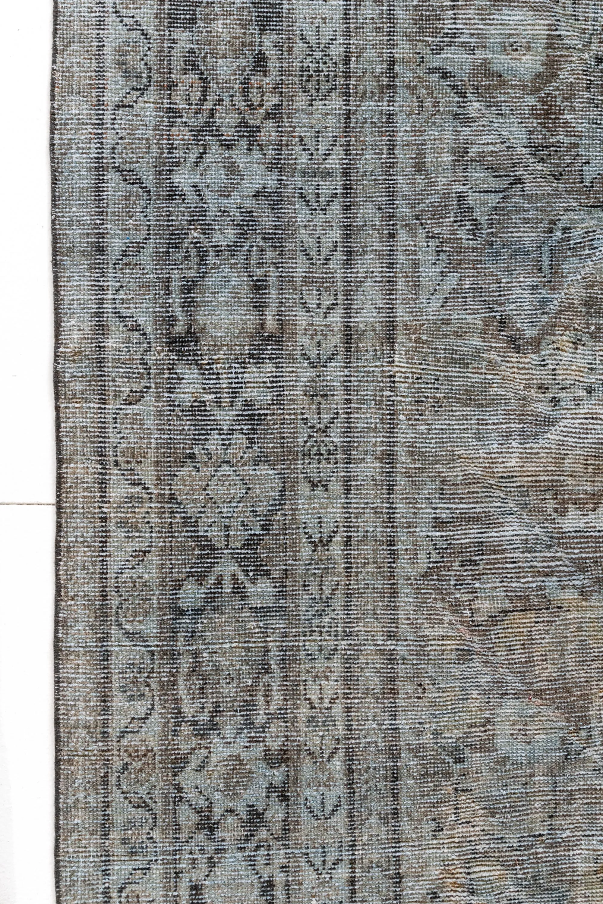 Lohman | 9'10" x 12'11