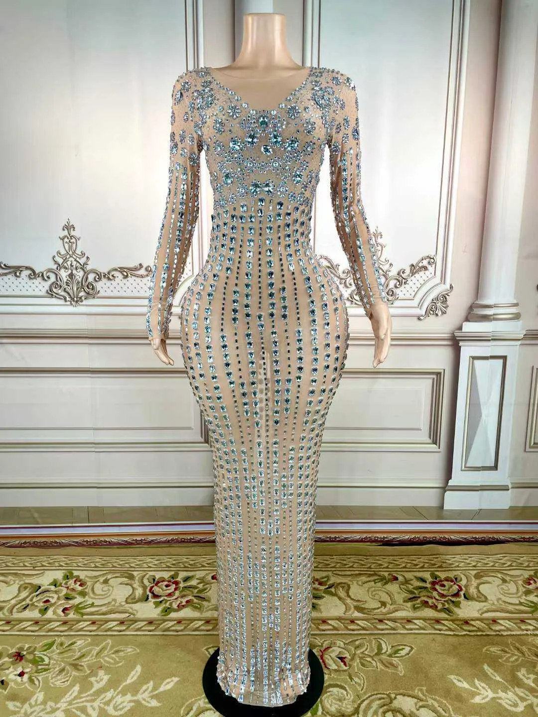 Long Sleeves Luxurious Crystal Rhinestone