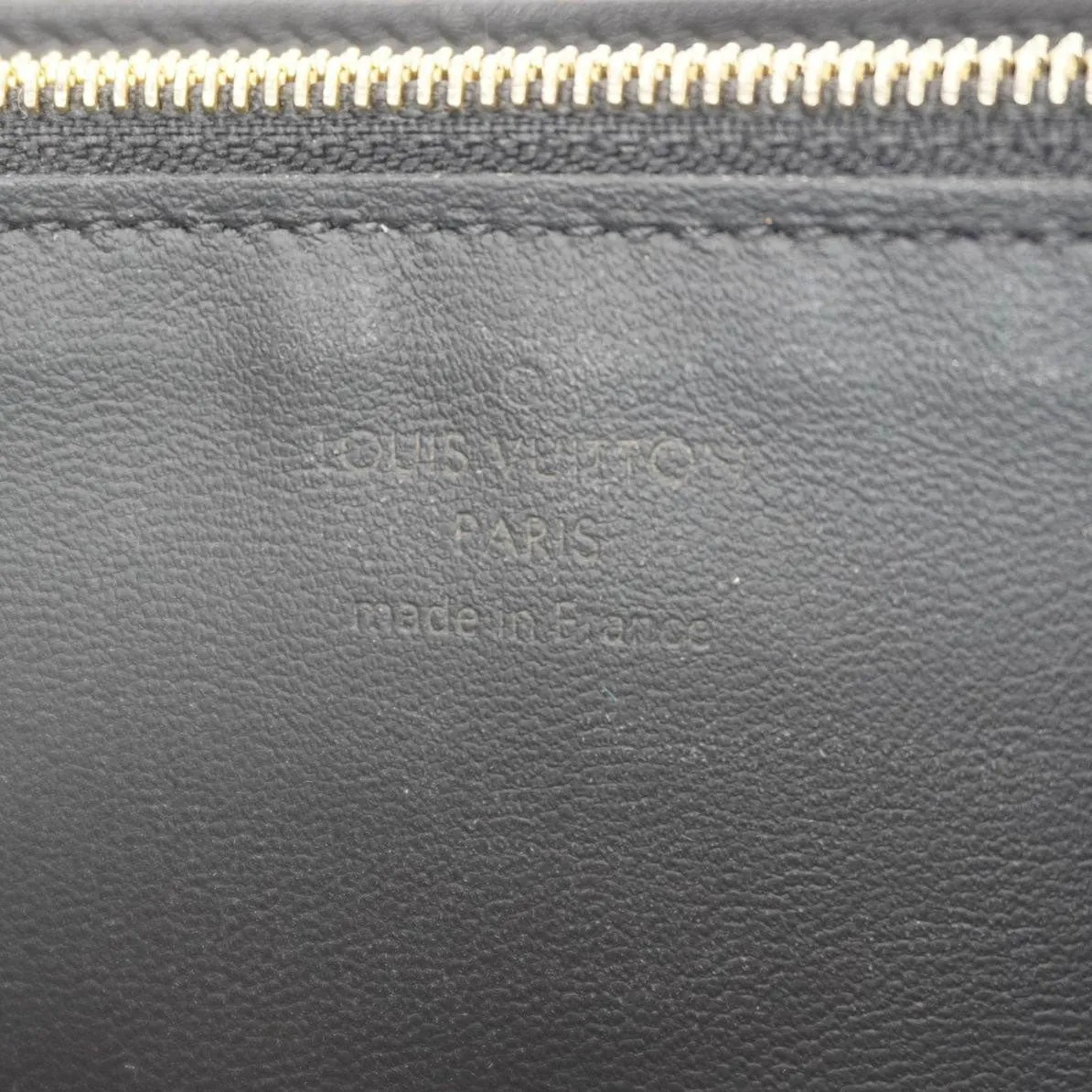 LOUIS VUITTON Capucines Crown Flowers Taurillon Leather Wallet Black