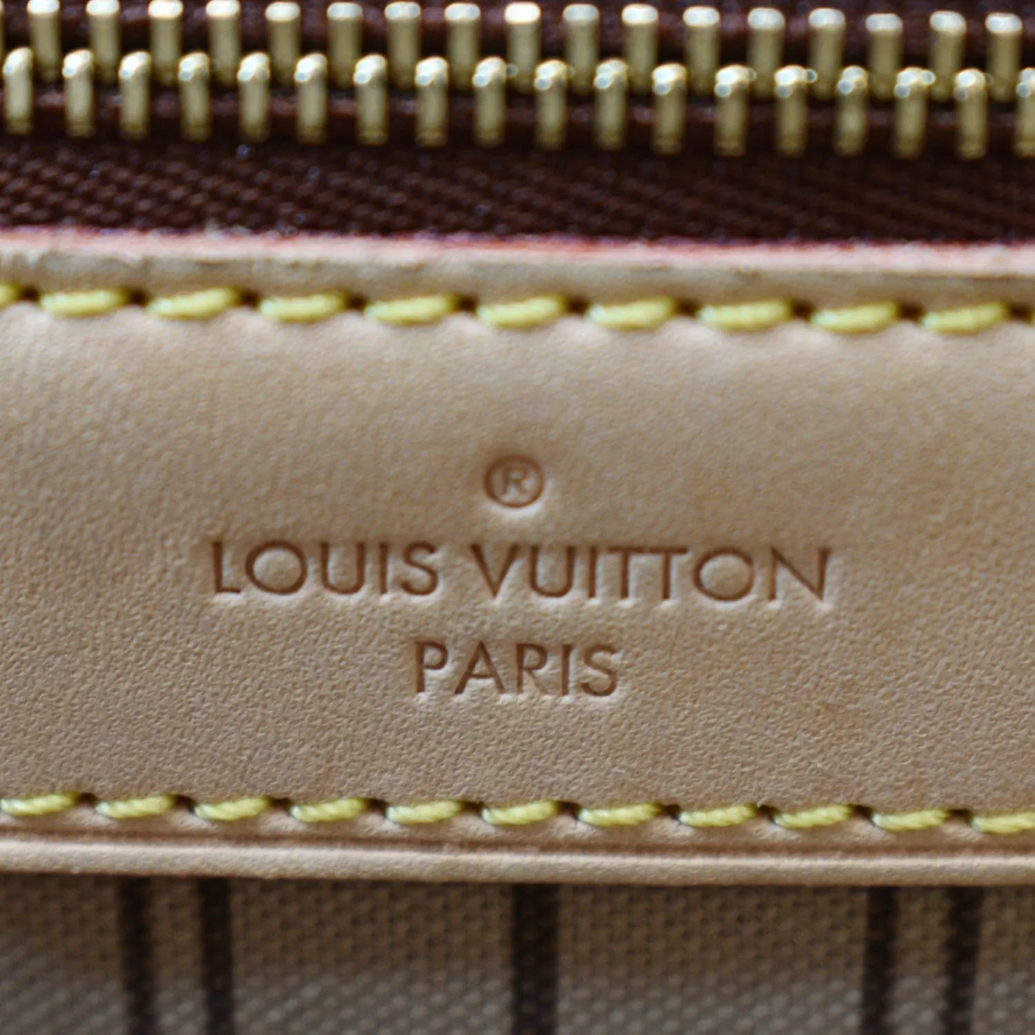 LOUIS VUITTON Neverfull GM Monogram Canvas Tote Bag Brown