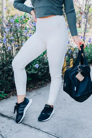 Luxurious 3D Leopard Leggings - Natural