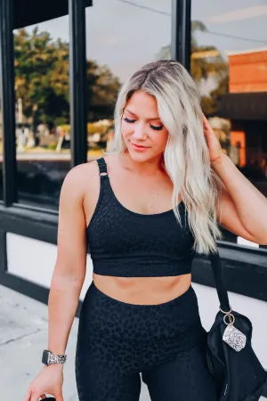 Luxurious 3D Leopard Sports Bra - Black